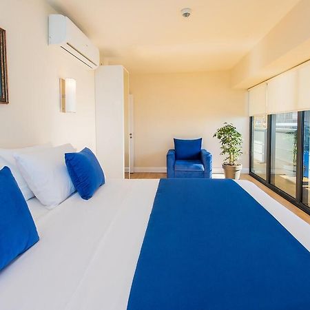 Premium Aparthotel With Sea View Batumi Bagian luar foto