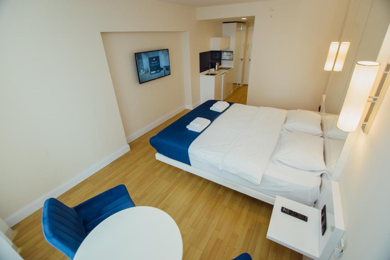 Premium Aparthotel With Sea View Batumi Bagian luar foto