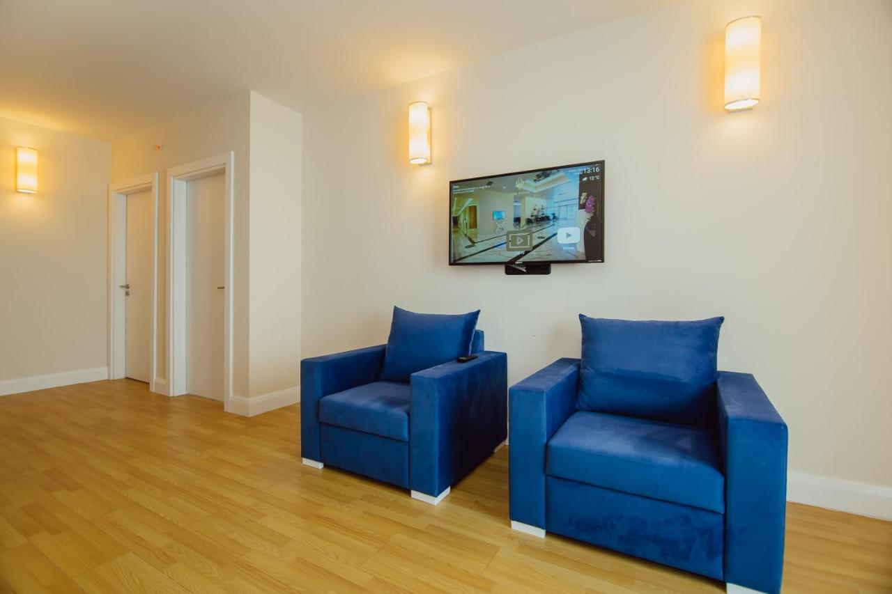 Premium Aparthotel With Sea View Batumi Bagian luar foto
