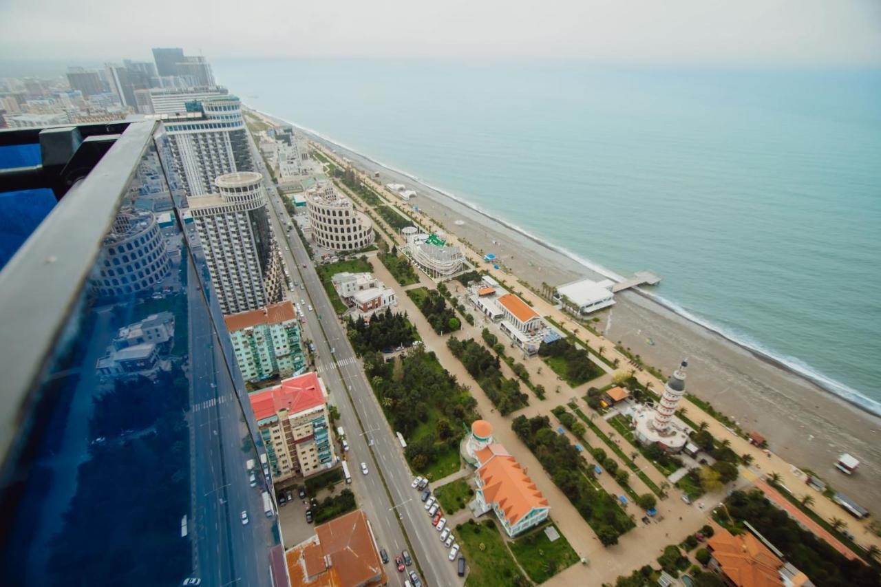 Premium Aparthotel With Sea View Batumi Bagian luar foto