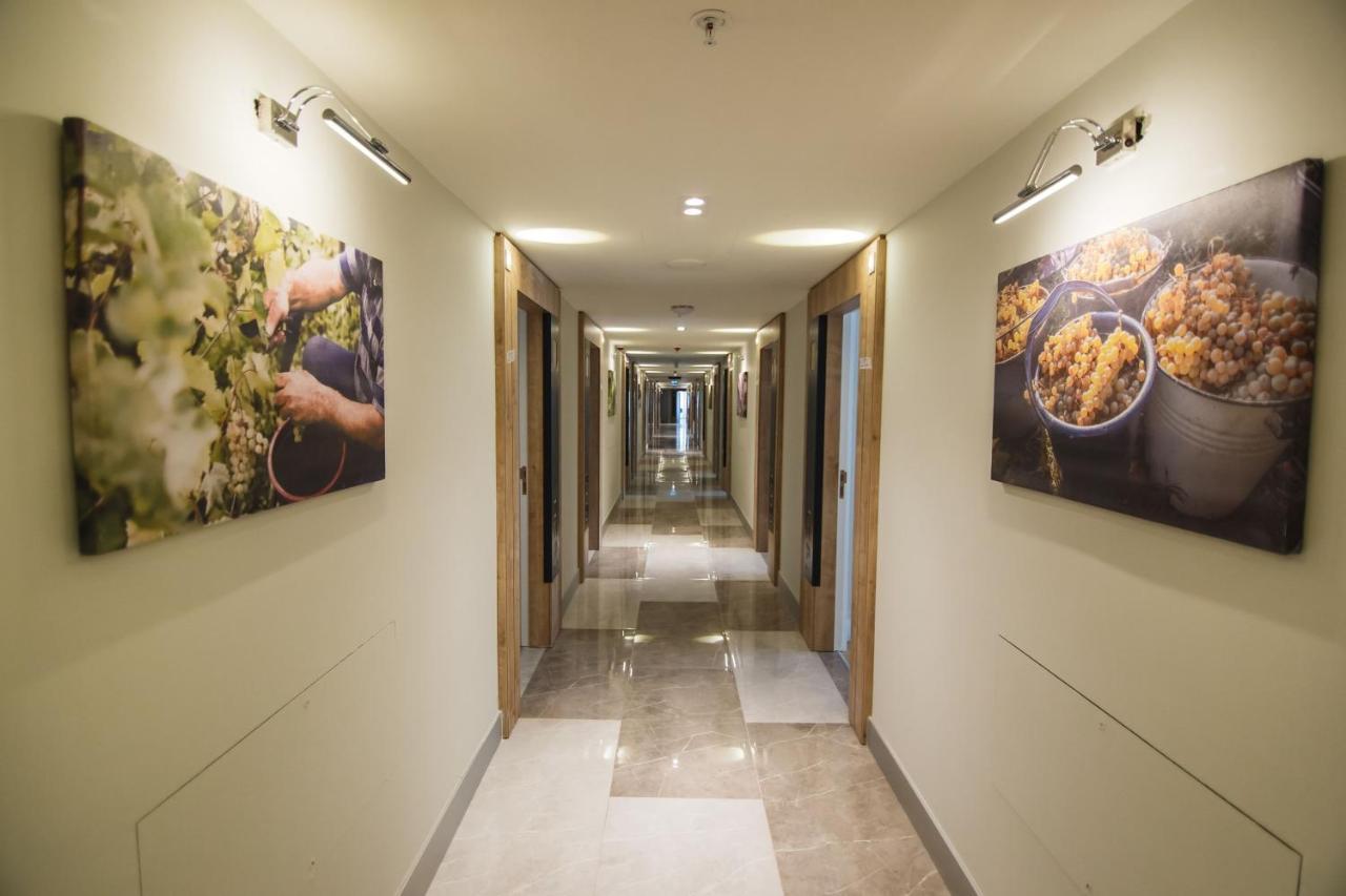 Premium Aparthotel With Sea View Batumi Bagian luar foto