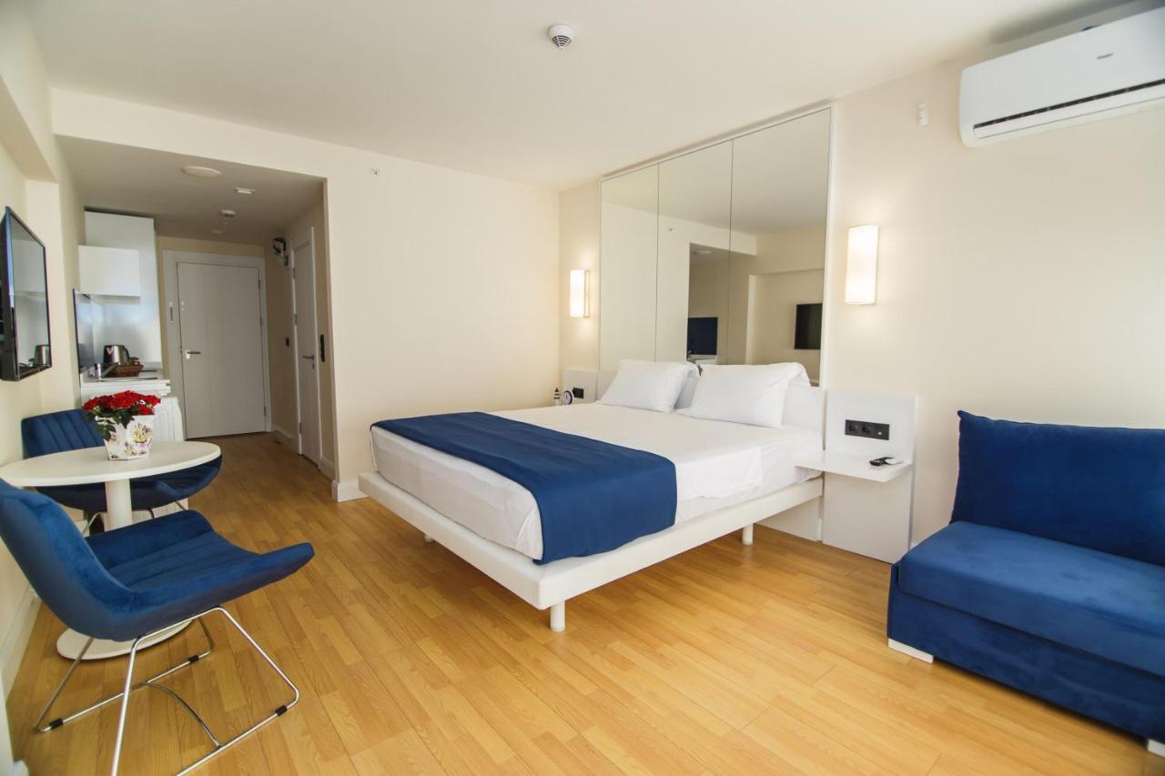 Premium Aparthotel With Sea View Batumi Bagian luar foto