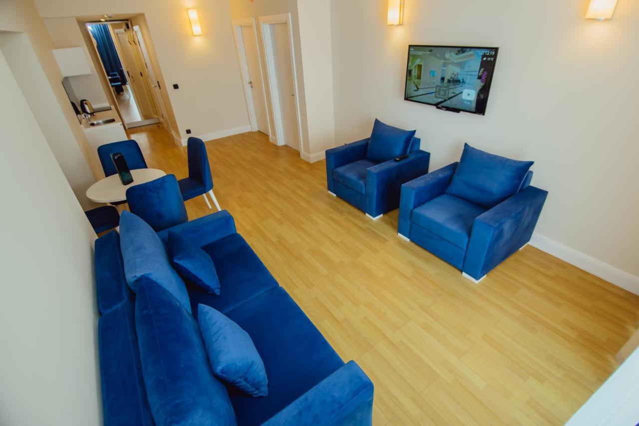 Premium Aparthotel With Sea View Batumi Bagian luar foto