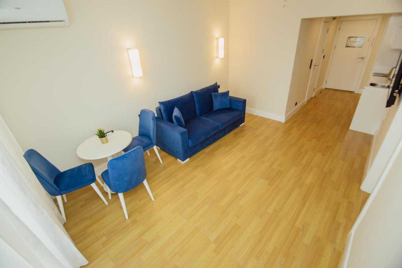 Premium Aparthotel With Sea View Batumi Bagian luar foto