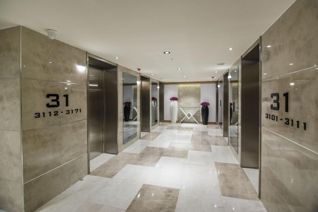 Premium Aparthotel With Sea View Batumi Bagian luar foto