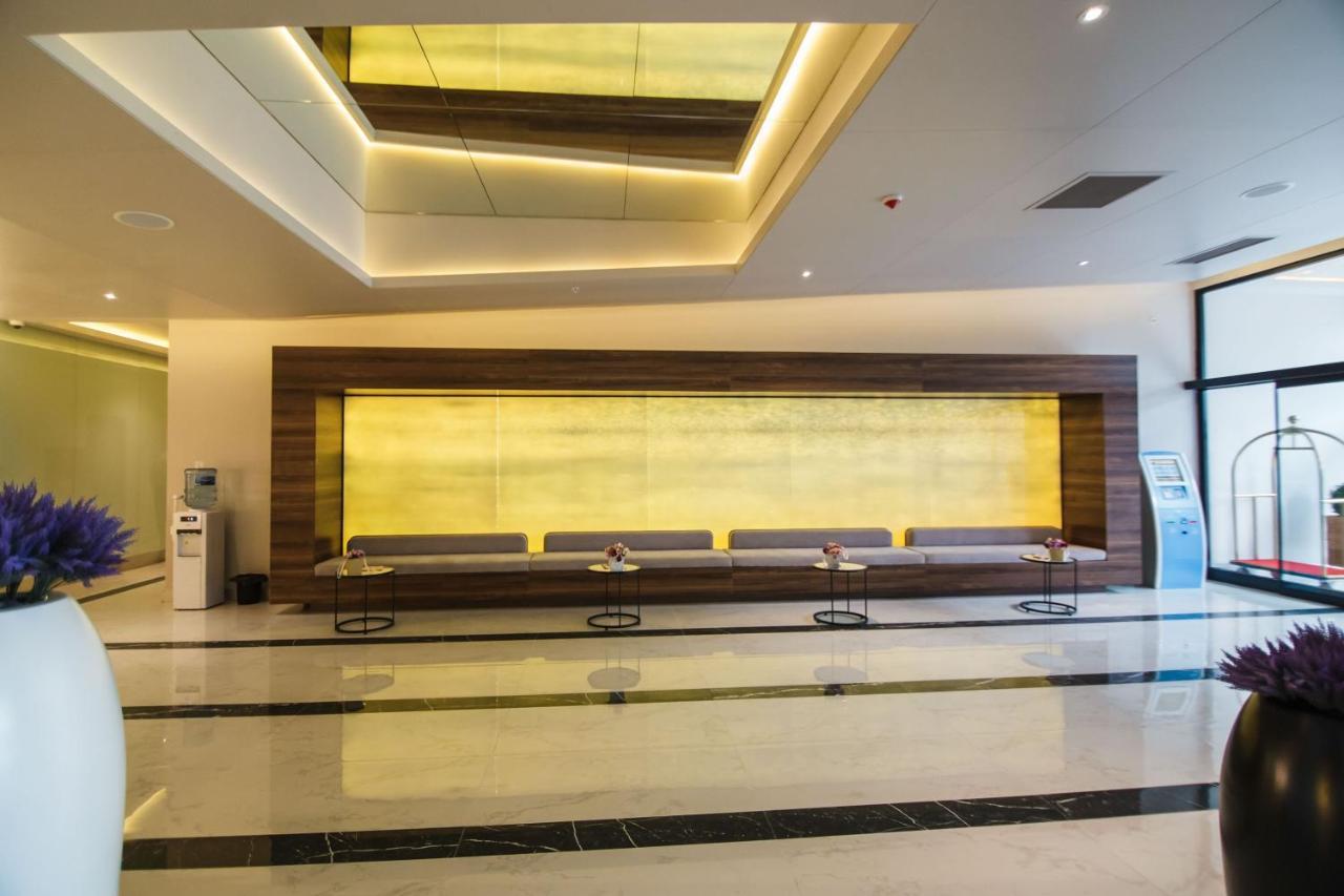 Premium Aparthotel With Sea View Batumi Bagian luar foto