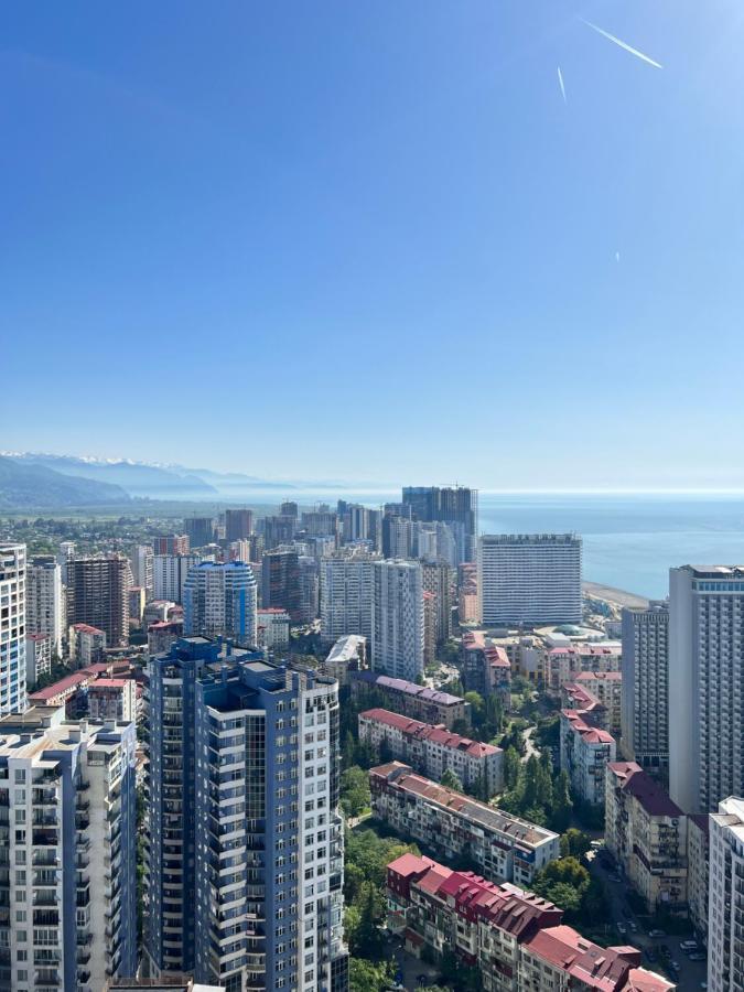 Premium Aparthotel With Sea View Batumi Bagian luar foto